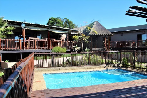 Saba Lodge zwembad